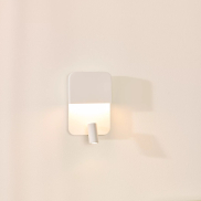 Lucide Boxer - wandlamp met USB-poort en schakelaar - 13 x 10 x 24 cm - 5W + 3W LED incl. - wit