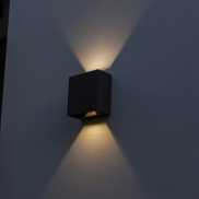 Lutec Gemini Beams - 11 x 11 x 5,4 cm - 10W LED incl. - IP54 - zwart - warm wit