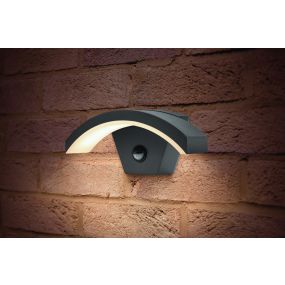 Integral LED Archy - buiten wandverlichting met bewegingssensor - met sensor override functie - 27,5 x 11,2 x 11,7 cm - 8W LED incl. - IP54 - donkergrijs - witte lichtkleur (4000K)