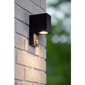 Lucide Zaro - buiten wandlamp met sensor - 7 x 10,4 x 17 cm - IP65 - zwart