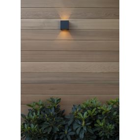 Lucide Axi - wandverlichting met 2 regelbare lichtbundels - 10 x 10 x 10 cm - 6W LED incl. - IP54 - zwart