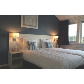 Artdelight Quad - wandverlichting met dubbele schakelaar - 18 x 11 x 11 cm - 3W LED incl. - mat staal