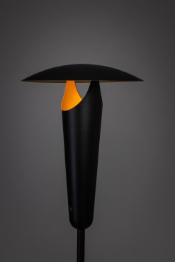 ETH The Britt - vloerlamp - Ø 30 x 151 cm - zwart en messing