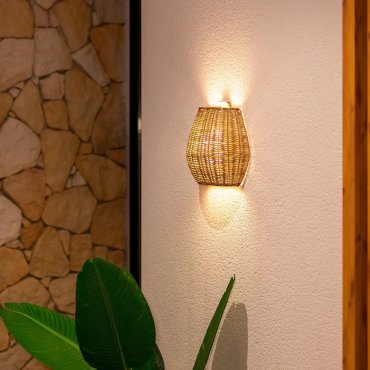 New Garden Saona - buiten wandlamp met oplaadbare lichtbron en afstandsbediening - 9W dimbare LED incl. -  21 x 11,5 x 23 cm - IP54 - bruin