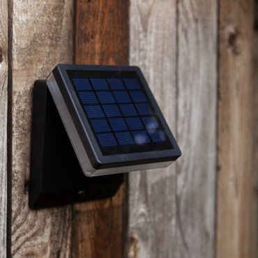 Lutec Moze - buiten wandverlichting op zonne-energie met bewegingsmelder - 19 x 14 x 15 cm - 8W LED incl. - IP44 - zwart