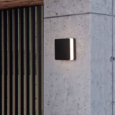 Nova Luce Oono - buiten wandverlichting - 13,5 x 13,5 x 5 cm - 11W LED incl. - IP65 - donker antraciet