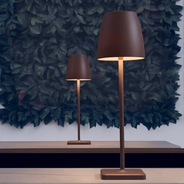 Nova Luce Colt - tafellamp met usb-poort - Ø 8 x 30 cm - 2W dimbare LED incl. - IP54 - corten