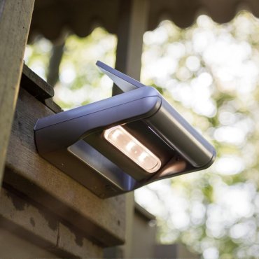 Lutec Mini Ledspot - buiten wandlamp op zonne-energie - 18 x 18 cm - 3 stappen dimmer - 1W LED incl. - IP44 - zilver grijs