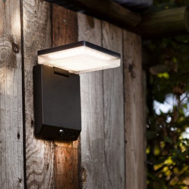 Lutec Moze - buiten wandverlichting op zonne-energie met bewegingsmelder - 19 x 14 x 15 cm - 8W LED incl. - IP44 - zwart