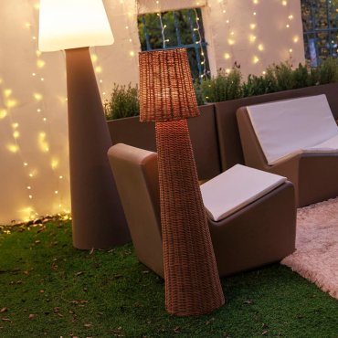 New Garden Lola 110 Nature - vloerlamp met oplaadbare lichtbron - Ø 26 x 110 cm - 9W LED incl. - dimbaar met afstandsbediening - IP54 - rotan