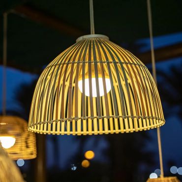 New Garden Reona - buiten hanglamp met oplaadbare lichtbron en afstandsbediening -  Ø 43,5 x 300 cm - 9W LED incl. - IP54 - rotan
