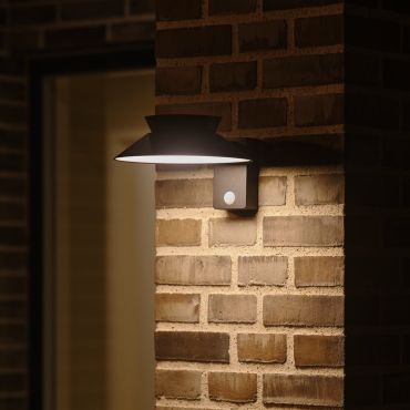Nordlux Justina - buiten wandverlichting op zonne-energie met bewegingsmelder - 28,5 x 23 x 14,5 cm - 5W LED incl. - IP44 - zwart