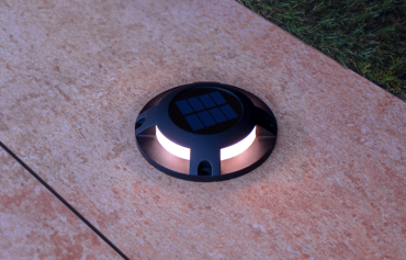 Century Italia Step Solar - grondspot op zonne-energie met dag/nacht sensor - Ø12 x 2,6 cm - 0,04W LED incl. - IP67 - zwart - 4000K